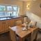 Cosy modern cottage by the sea, heart of snowdonia - Llwyngwril