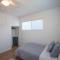 Comfortable & Modern 3BD/2BA Home -pet friendly! - Lawndale