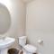 17 Mi to Downtown Denver Modern Aurora Home! - Aurora