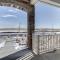 17 Mi to Downtown Denver Modern Aurora Home!