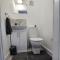 The Crescent, 3 bed house with 2-3 parking spaces, great for contractors and family - Kent