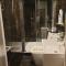 Central London property-ensuite, double and budget room