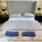 Central London property-ensuite, double and budget room