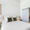 The Longhouse - Suite 1