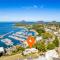 Paradiso, 4,4 Laman St - Unit with aircon, wi-fi, pool and in the heart of town, water views