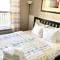 The House Hotels- Thoreau Upper - Lakewood - 10 Minutes to Downtown Attractions - Lakewood