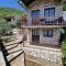Lakeside oasis home Karuc