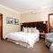 Noordhoek Village Hotel