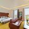 THE SHINE HOTEL
