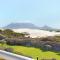 Dolphin Beach E5 by HostAgents - Bloubergstrand