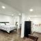 Getaway / Privacy Suite B - Lutz