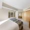Palisades Tahoe Lodge Rentals One Bedroom #120
