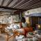 Bourton Scandi Chic Authentic Cottage