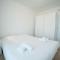 Apartment Ocean with parking by Interhome