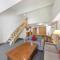 Palisades Tahoe Lodge Rentals Studio Loft #306