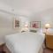 Palisades Tahoe Lodge Rentals Studio Loft #314