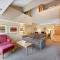 Palisades Tahoe Lodge Rentals Studio Loft #334