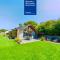New build Luxurious PALMA VILLA IN CORNWALL! 4miles EDEN PROJECT, 4 miles Beach & Harbour! Open plan, One level Living area Ground floor, Private location, Encllosed Garden, Underfloor Heating, Coffee Machine,near WALKING-CYCLING PATH - St Austell