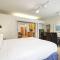 Palisades Tahoe Lodge Rentals Studio #249