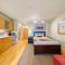 Palisades Tahoe Lodge Rentals Studio #246