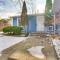 Charming Savage Home with Yard 18 Mi to Minneapolis