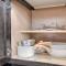 A Taste of Luxe *Upscale Condo*