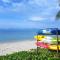 Beachside 3-Bedroom Townhouse w Private Pool at 70 Meters from Beach