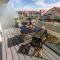 BOURNECOAST - Stylish Flat with BALCONY - SEA GLIMPSES - 10 MIN WALK TO BEACH - PARKING - WIFI - FM8405