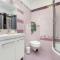 Bukowińska Apartment with Balcony and Parking and Swimming Pool by Noclegi Renters - 华沙