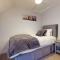 4-Bed Apartment With Cosy Pub - Pontypool