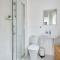 Tranquil 4-Bed Oasis Modern Chic House