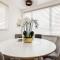 Tranquil 4-Bed Oasis Modern Chic House