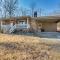 Searcy Retreat Home Near Little Red River