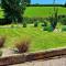 The Malvern Hills, Courtyard Cabins, Barbara Cabin