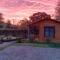 The Malvern Hills Courtyard Cabins. (Barbara Cabin) - Great Malvern