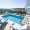 Holiday house with a swimming pool Vinisce, Trogir - 22073 - Vinišće