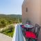 Holiday house with a swimming pool Vinisce, Trogir - 22073 - Vinišće