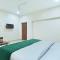 Chowdhry Tourist Lodge - New Delhi Railway Station - 2 minutes walk