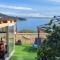 Luxury Sunrise Jacuzzi Apts, 50 m from the beach