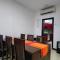 Cozy 2 BR Apartment with pool by Ceylon Vacation - Colombo
