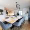 BohnApartments Luxury Villa Berlin - 210qm - Wintergarten - Kamin - 4 kostenlose Parkplätze - 6 Schlafzimmer - Neubau - Luxusausstattung