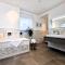 BohnApartments Luxury Villa Berlin - 210qm - Wintergarten - Kamin - 4 kostenlose Parkplätze - 6 Schlafzimmer - Neubau - Luxusausstattung