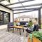 BohnApartments Luxury Villa Berlin - 210qm - Wintergarten - Kamin - 4 kostenlose Parkplätze - 6 Schlafzimmer - Neubau - Luxusausstattung