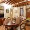 3 Bedroom Stunning Apartment In Rapolano Terme