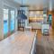 5 Bedroom Stunning Home In Rauland