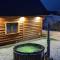 Kryjówka Yetiego Domek w zaciszu Bieszczad z jacuzzi - Hoczew