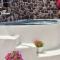 D amigos Superior Cave House with outdoor hottub