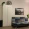 Guest room in former hotel, near train station, fully equipped kitchen with washer-dryer - هرث
