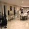 Grande Maison au Bord dun Lac avec Spa, Jardin Clôturé et Proche du ZooParc de Beauval - FR-1-591-336