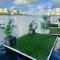 In the heart of Condado a 2 Bedroom Apartment Balcony